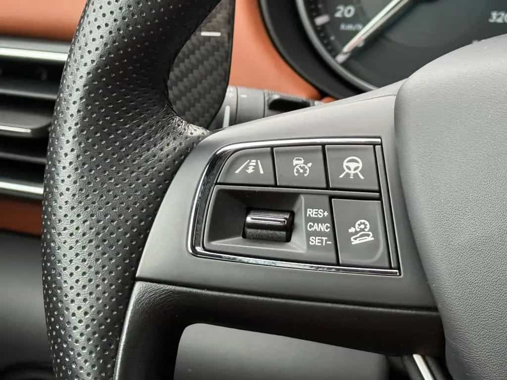 Maserati Levante TROFEO V8*PANO*360*B&W*SOFT*BELÜFTUNG*22 03/2021-photo-27