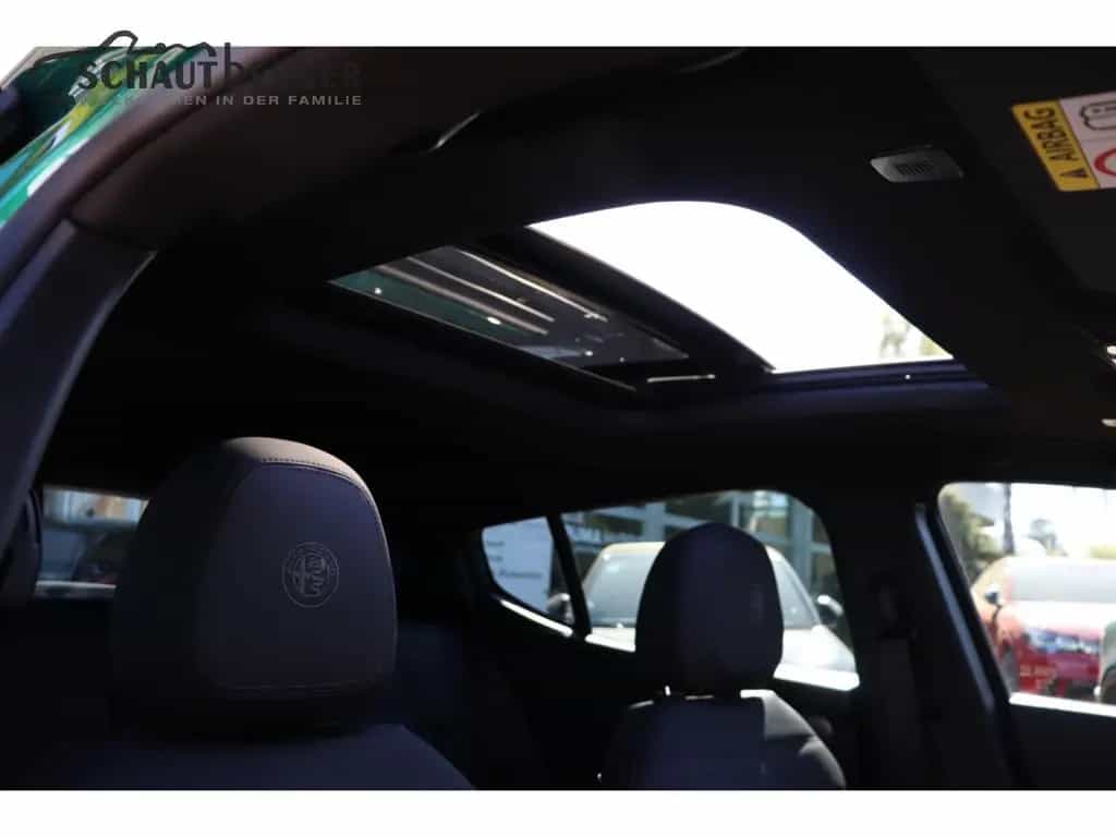 Alfa Romeo Tonale Veloce 1.5 Mild Hybrid Panoramadach LED S 05/2025-photo-30