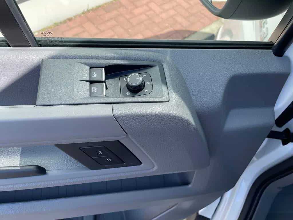 MAN TGE 3.180 L3H3 Kasten STANDHZ ACC NAVI KAMERA 04/2026-photo-31