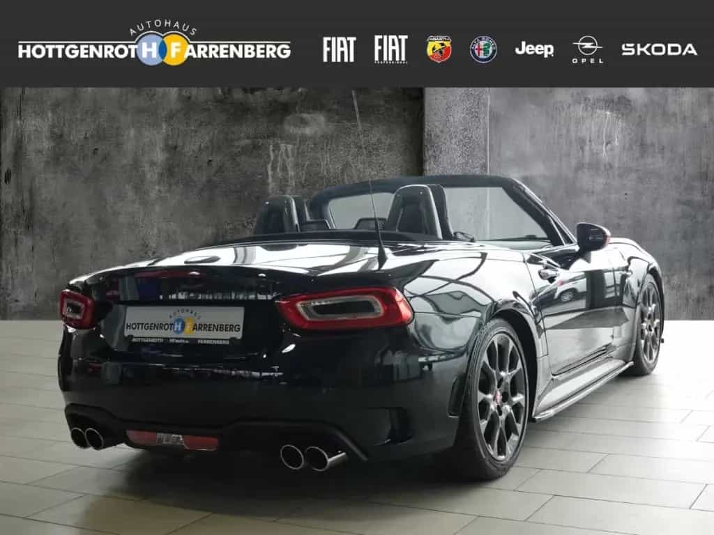 Abarth 124 Spider 170 Multiair Turbo 1.4 T-Jet Automati 04/2017-photo-1