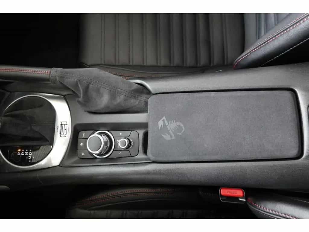 Abarth 124 Spider 170 Multiair Turbo 1.4 T-Jet Automati 04/2017-photo-19