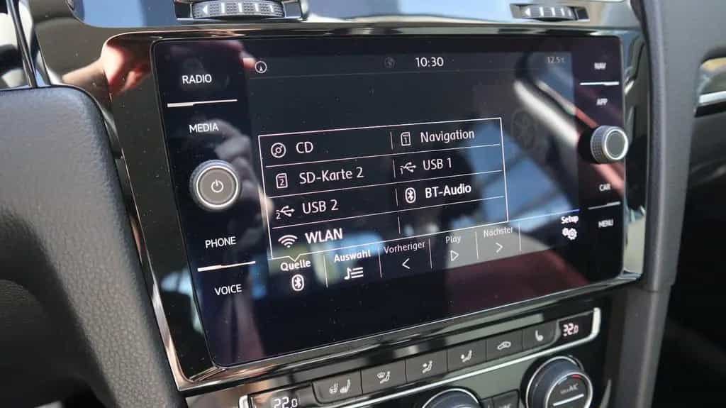 Volkswagen Golf VII Lim. Highline BMT-LED-Navi-ACC-DSG 12/2019-photo-14