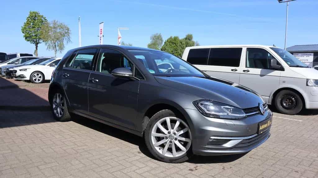 Volkswagen Golf VII Lim. Highline BMT-LED-Navi-ACC-DSG 12/2019-photo-2