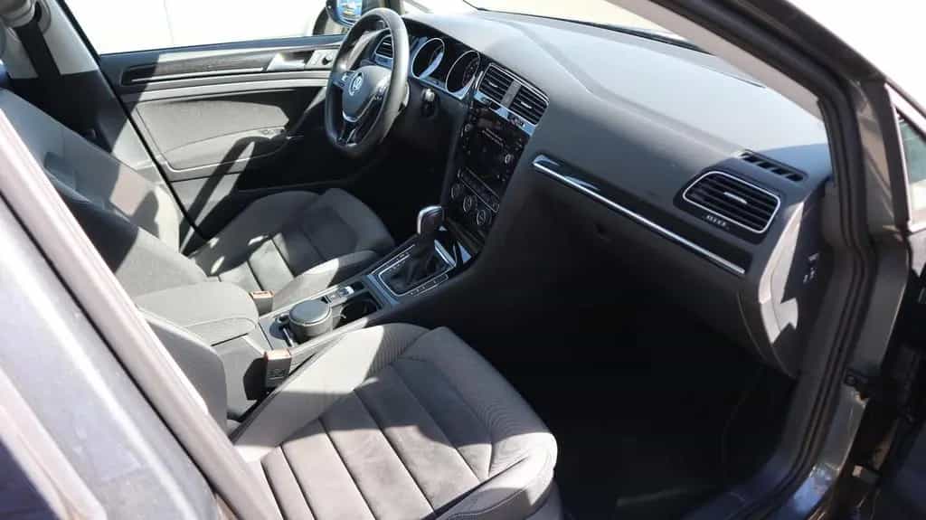 Volkswagen Golf VII Lim. Highline BMT-LED-Navi-ACC-DSG 12/2019-photo-25