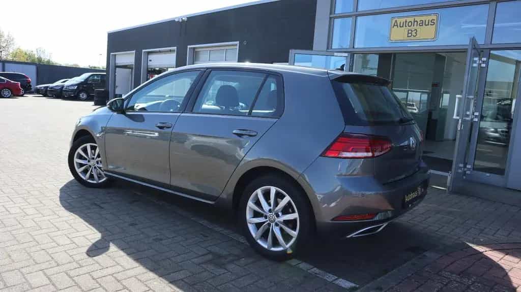 Volkswagen Golf VII Lim. Highline BMT-LED-Navi-ACC-DSG 12/2019-photo-3