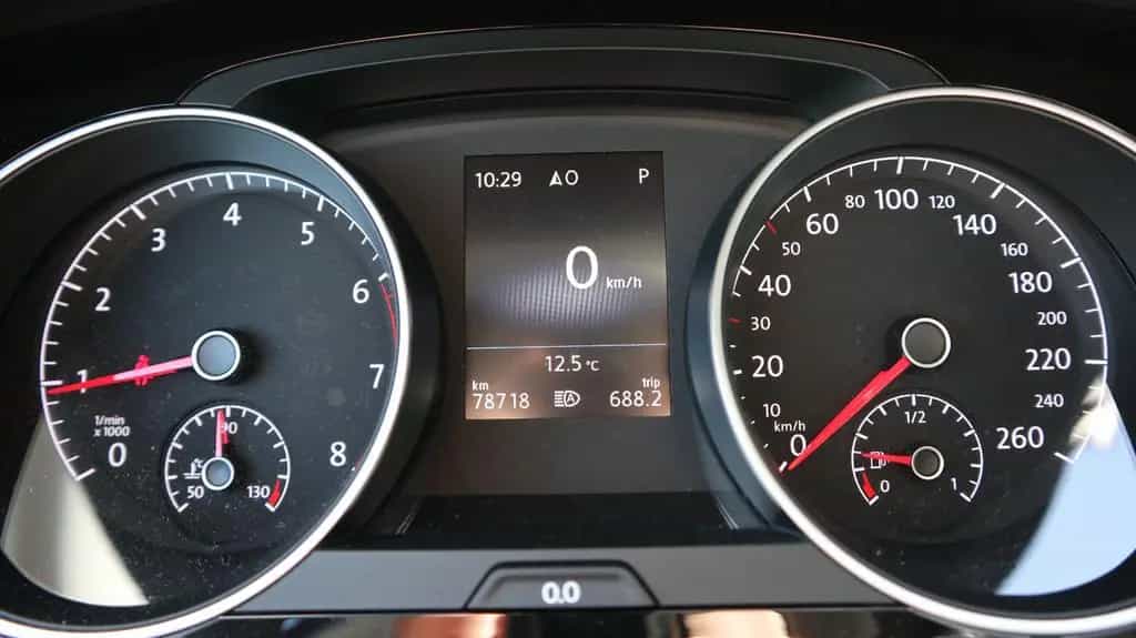 Volkswagen Golf VII Lim. Highline BMT-LED-Navi-ACC-DSG 12/2019-photo-8