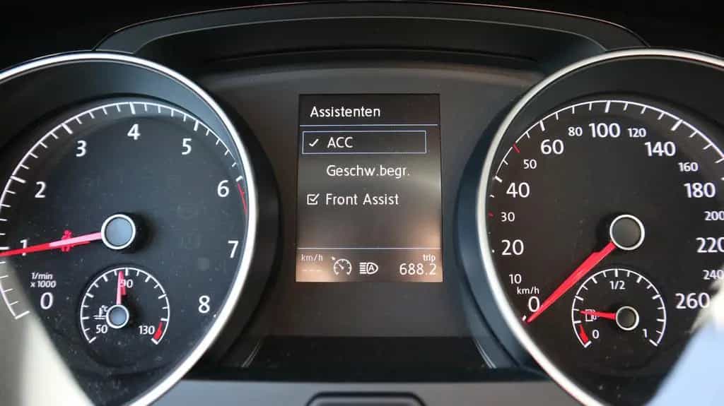 Volkswagen Golf VII Lim. Highline BMT-LED-Navi-ACC-DSG 12/2019-photo-9