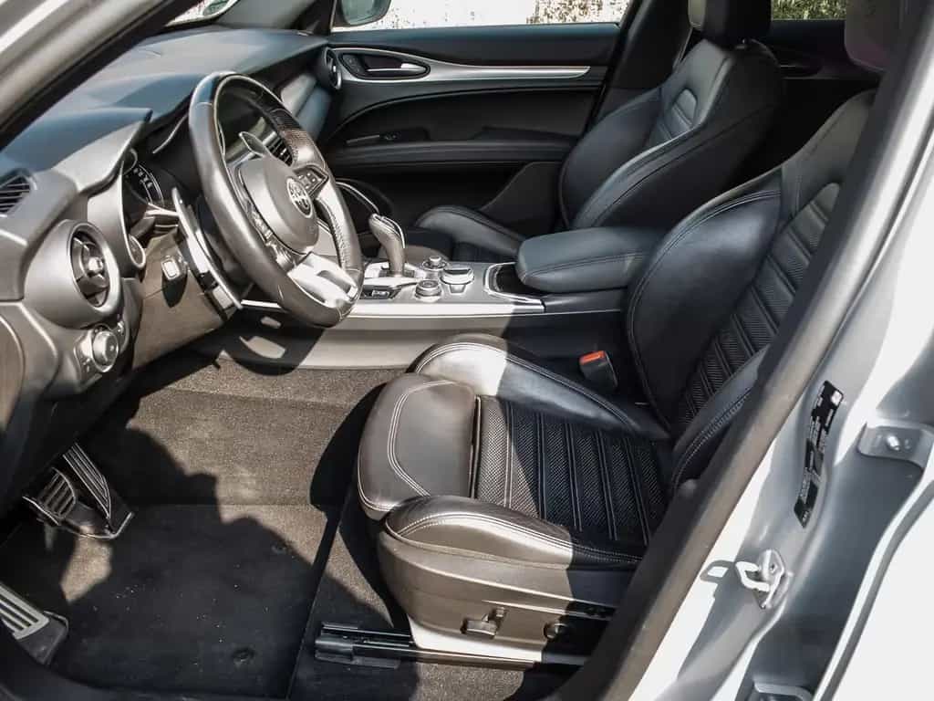 Alfa Romeo Stelvio Veloce Allrad AD El. Fondsitzverst. Navi 09/2022-photo-10