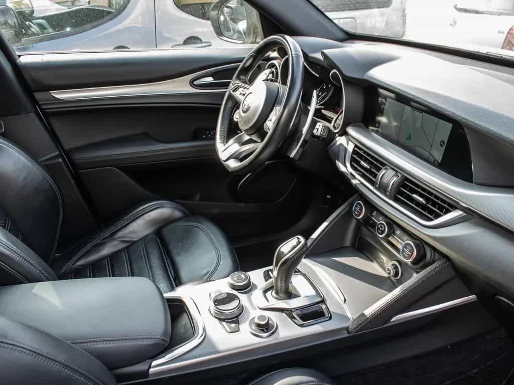 Alfa Romeo Stelvio Veloce Allrad AD El. Fondsitzverst. Navi 09/2022-photo-2