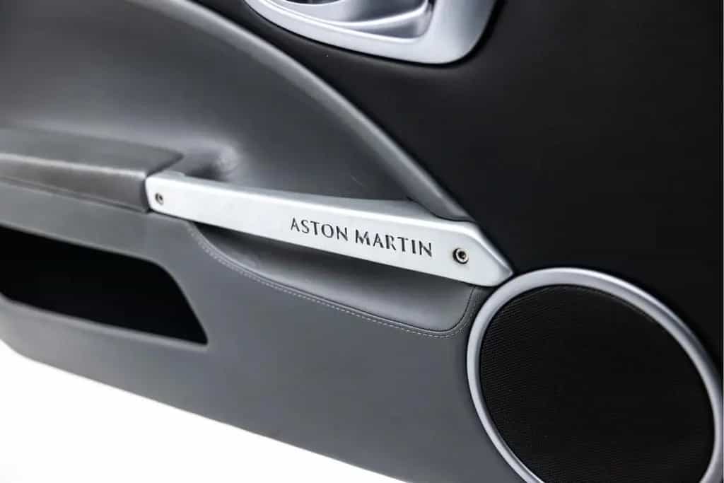 Aston Martin Vanquish V12 5.9 | Technisch 100% | Unieke staat 02/2002-photo-26