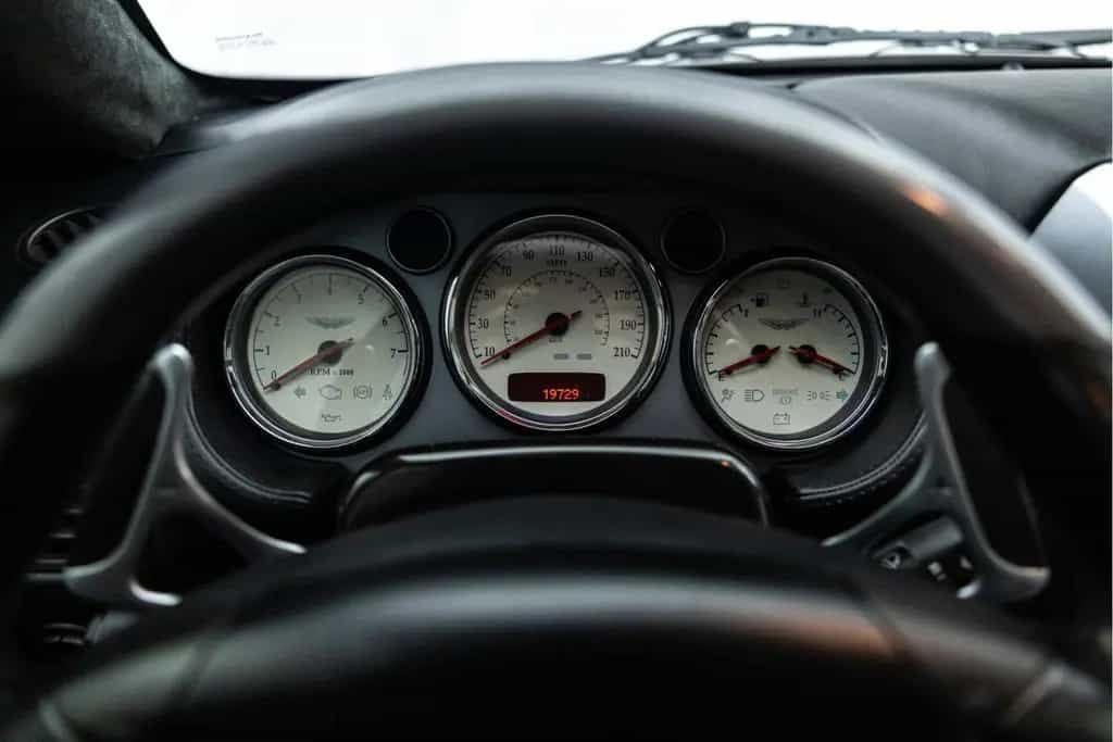 Aston Martin Vanquish V12 5.9 | Technisch 100% | Unieke staat 02/2002-photo-28