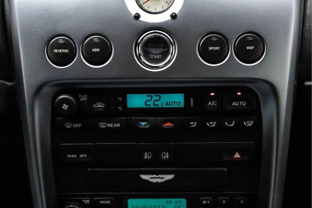 Aston Martin Vanquish V12 5.9 | Technisch 100% | Unieke staat 02/2002-photo-44