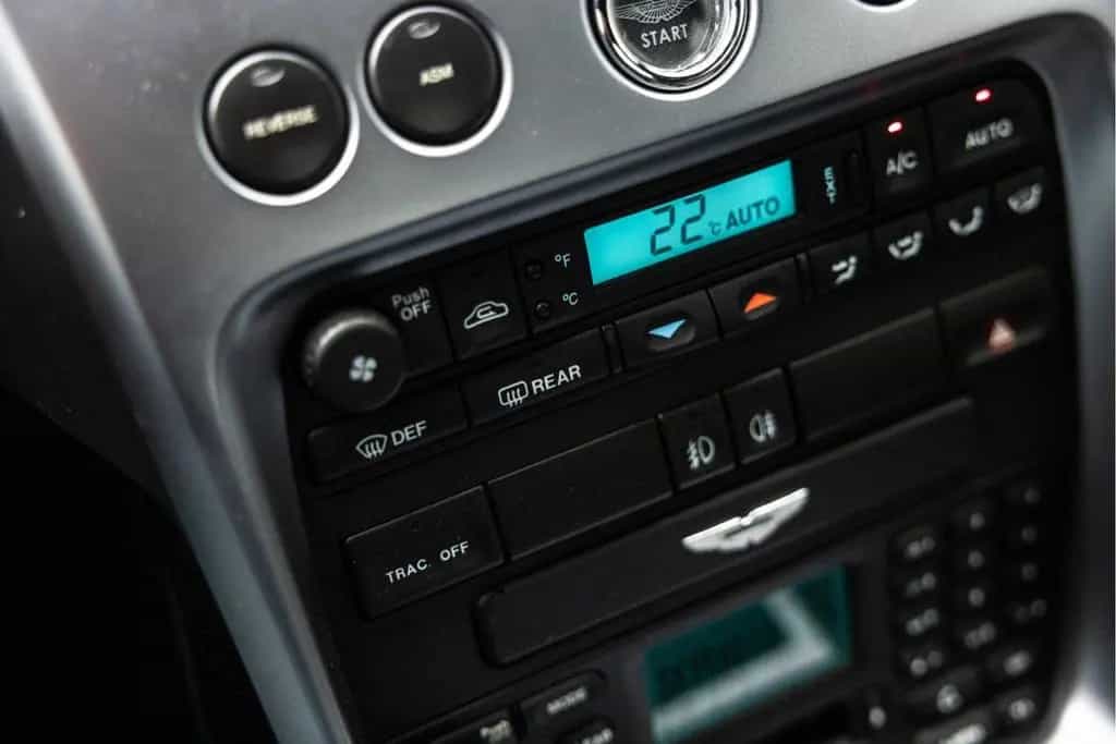 Aston Martin Vanquish V12 5.9 | Technisch 100% | Unieke staat 02/2002-photo-45