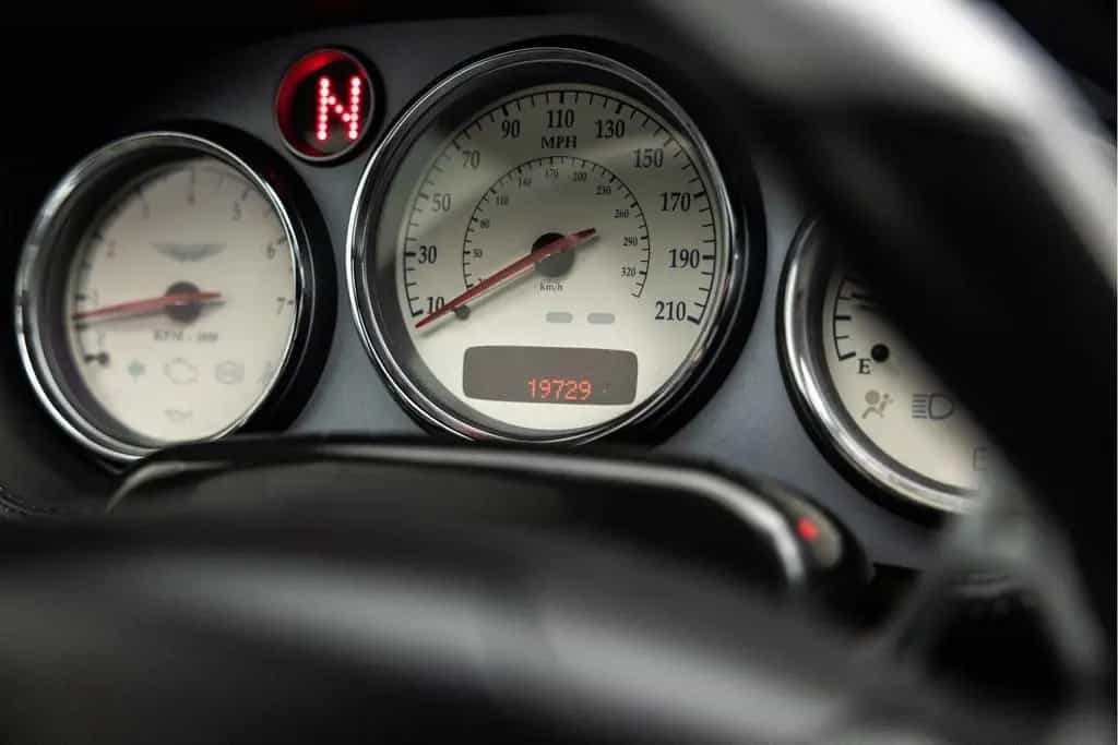 Aston Martin Vanquish V12 5.9 | Technisch 100% | Unieke staat 02/2002-photo-47