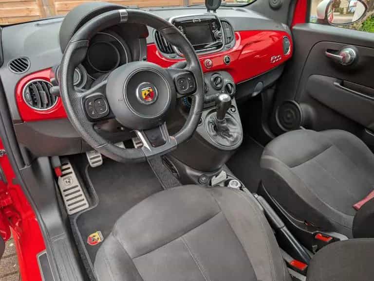 Abarth 595 - 1. Hand -HU 02/2027 - 8-Fach bereif 10/2017-photo-1