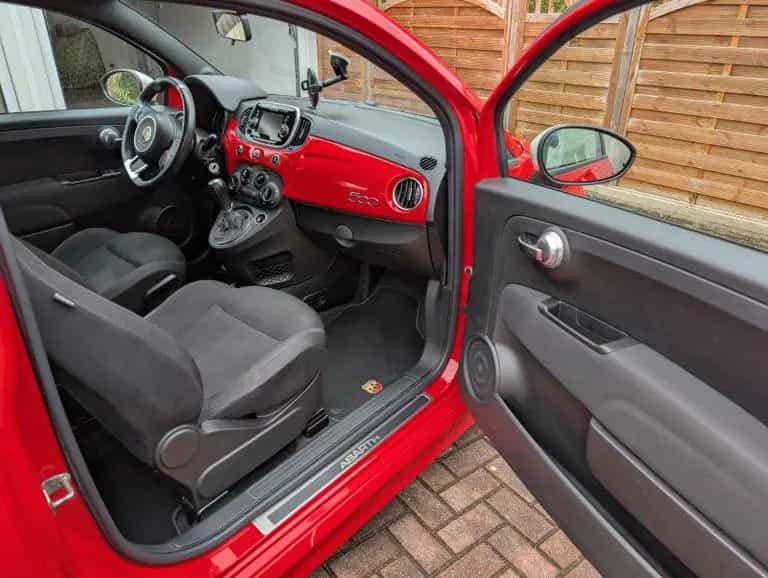 Abarth 595 - 1. Hand -HU 02/2027 - 8-Fach bereif 10/2017-photo-5