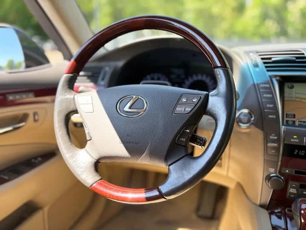 Lexus LS 460 *LEDER*SITZBELÜFTUNG*SCHIEBEDACH*KAMERA* 04/2007-photo-22