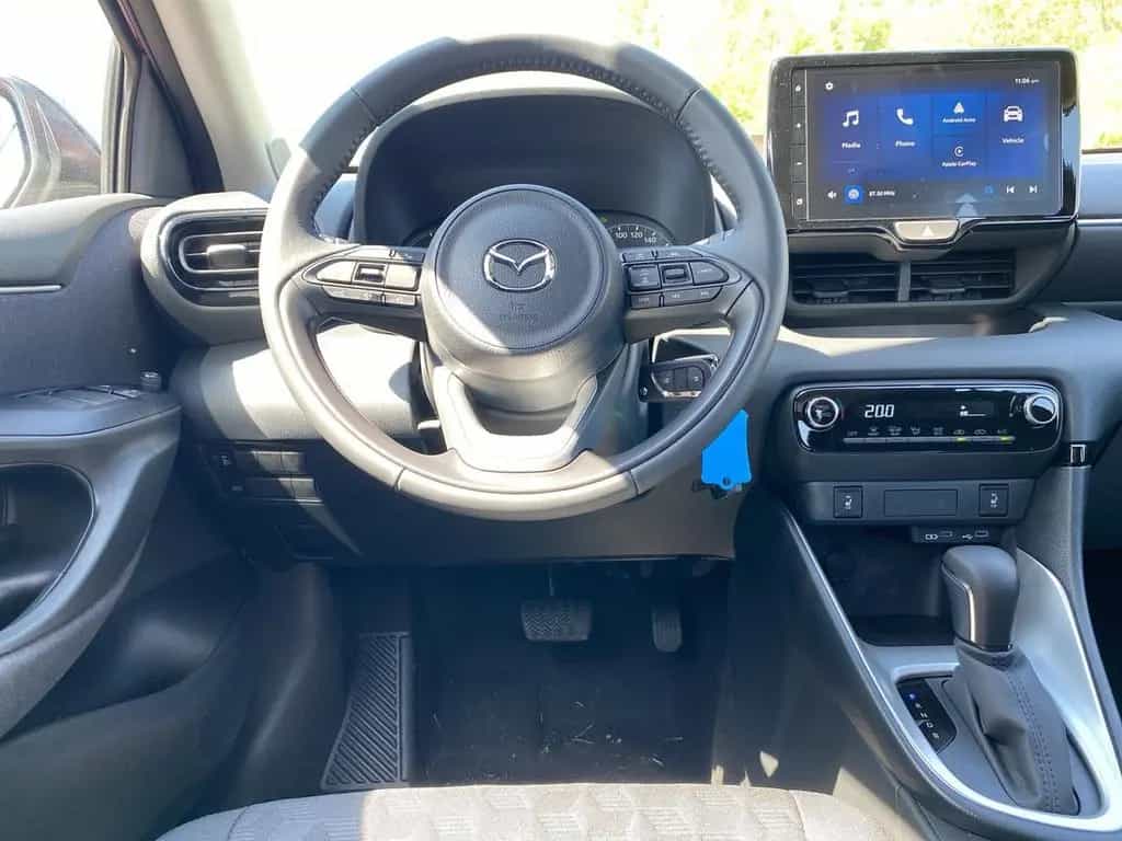 Mazda 2 CENTRE-LINE Hybrid 1.5 VVT-i +KAMERA+SHZ+DAB+ 05/2025-photo-14