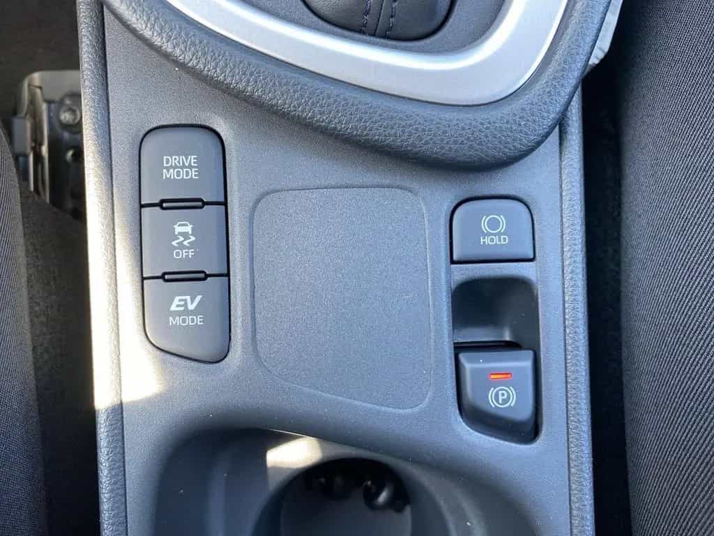 Mazda 2 CENTRE-LINE Hybrid 1.5 VVT-i +KAMERA+SHZ+DAB+ 05/2025-photo-28