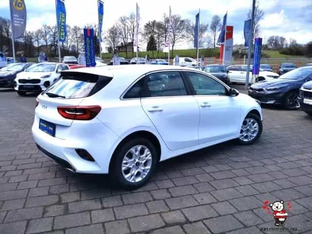 Kia Ceed 1,0T DCT Ultimate +NAVI+Bluetooth+16Zoll 10/2025-photo-3