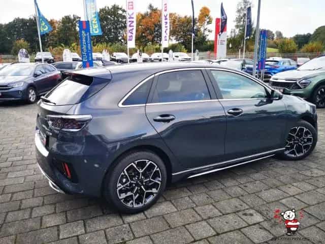 Kia Ceed 1,5T DCT GT-Line Tech+Navi+17Zoll 10/2025-photo-2