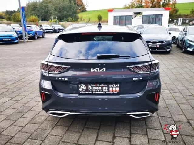 Kia Ceed 1,5T DCT GT-Line Tech+Navi+17Zoll 10/2025-photo-3