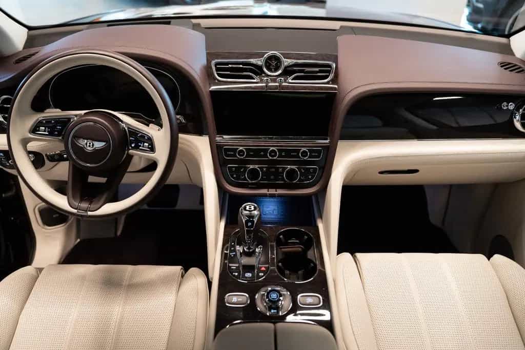Bentley Bentayga 4.0 V8 4WD Autom. 04/2023-photo-11