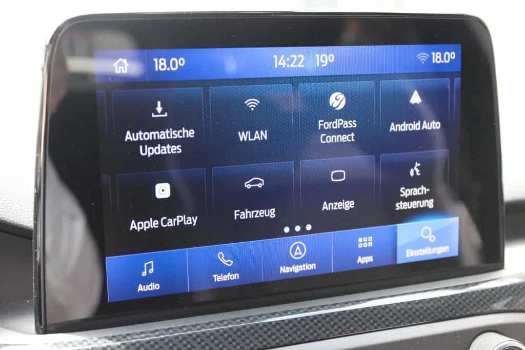 Ford Focus Turnier ST 2.3 Ecoboost +ACC+LED+SHZ+NAVI 11/2019-photo-18
