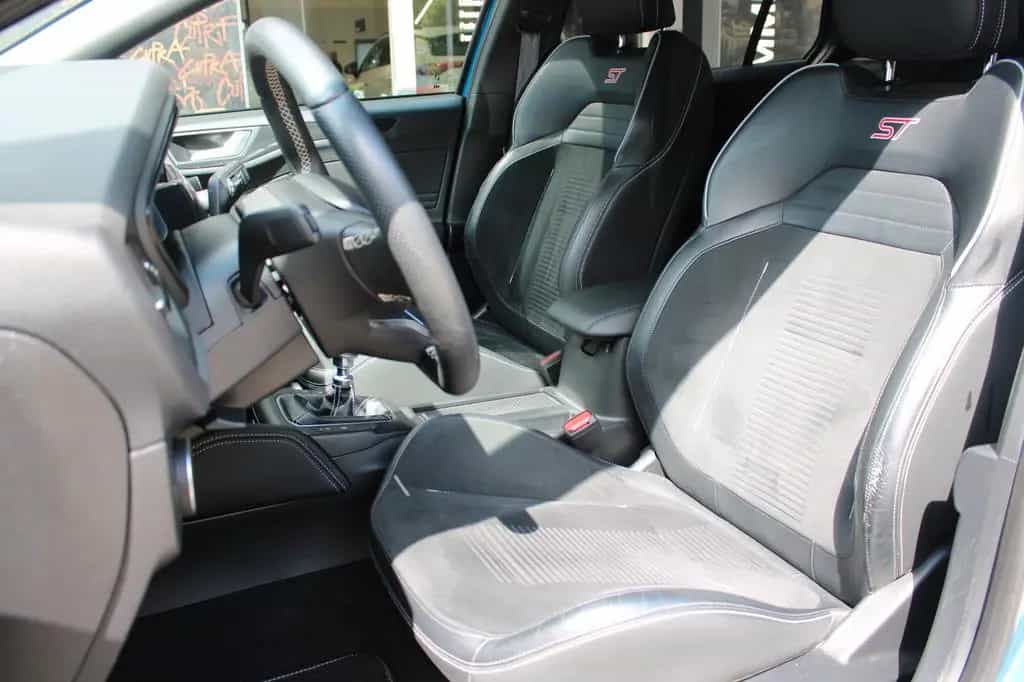 Ford Focus Turnier ST 2.3 Ecoboost +ACC+LED+SHZ+NAVI 11/2019-photo-8