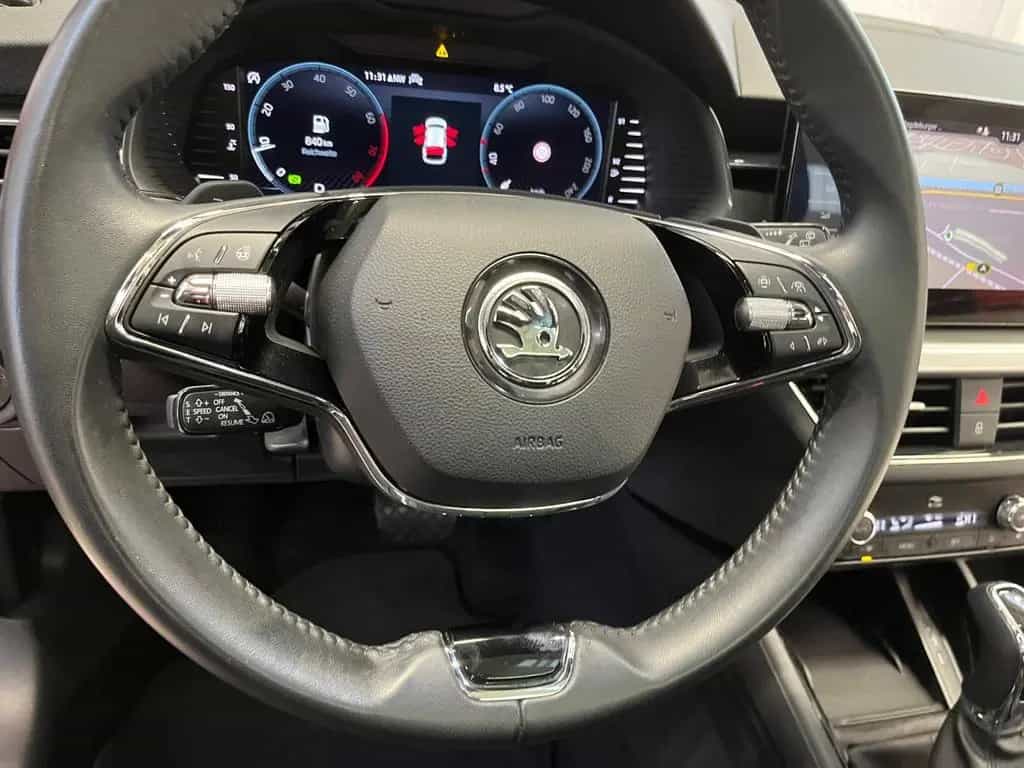 Skoda Scala Tour 1.5 TSI DSG Virtual Cockpit SmartLink 06/2023-photo-20