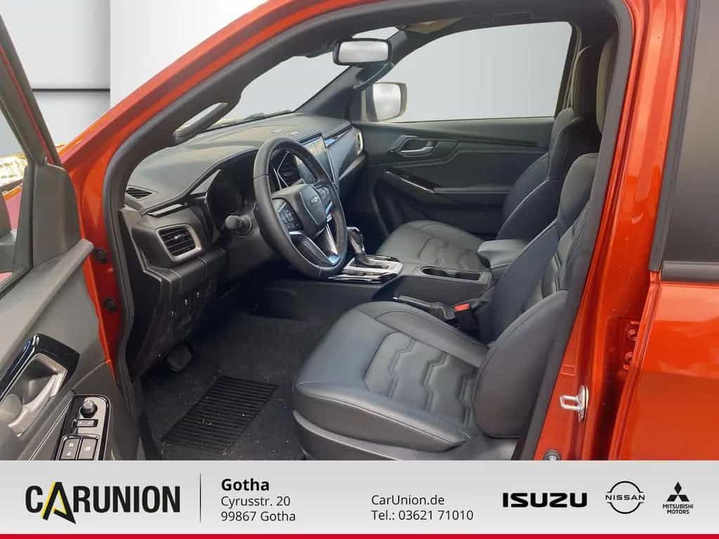 Isuzu D-Max V-Cross Double Cab 03/2025-photo-6