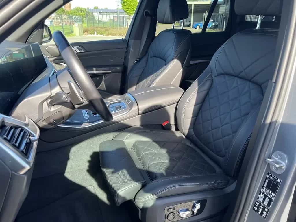 BMW X5 40d+M-SportPaket+LED+Leder 09/2023-photo-7
