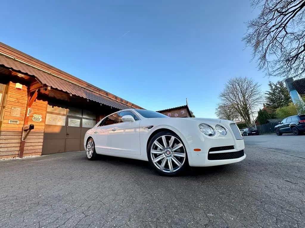 Bentley Flying Spur *SERVICE NEU*VOLL*NAVI*LED*GARANTIE* 03/2019-photo-11