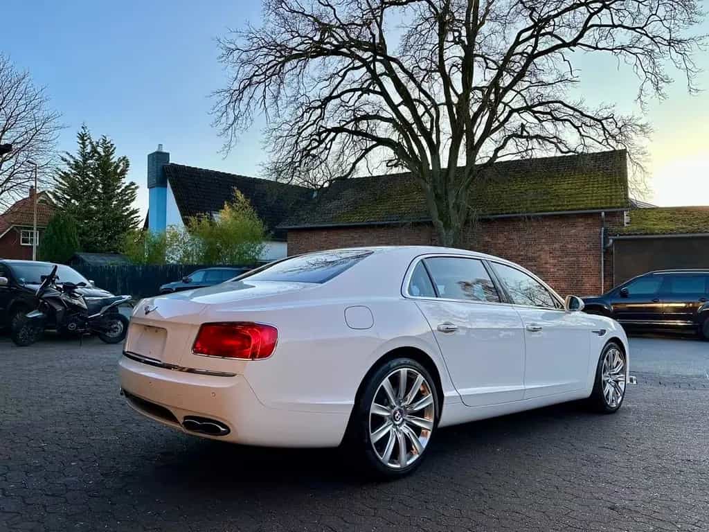 Bentley Flying Spur *SERVICE NEU*VOLL*NAVI*LED*GARANTIE* 03/2019-photo-17