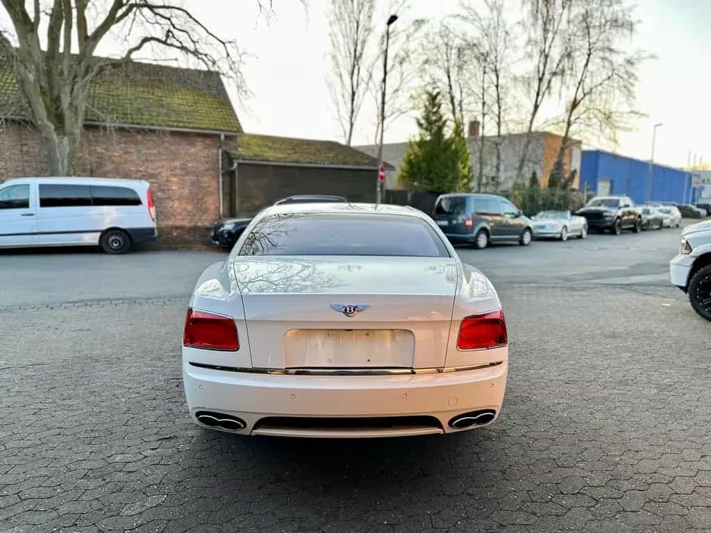 Bentley Flying Spur *SERVICE NEU*VOLL*NAVI*LED*GARANTIE* 03/2019-photo-18