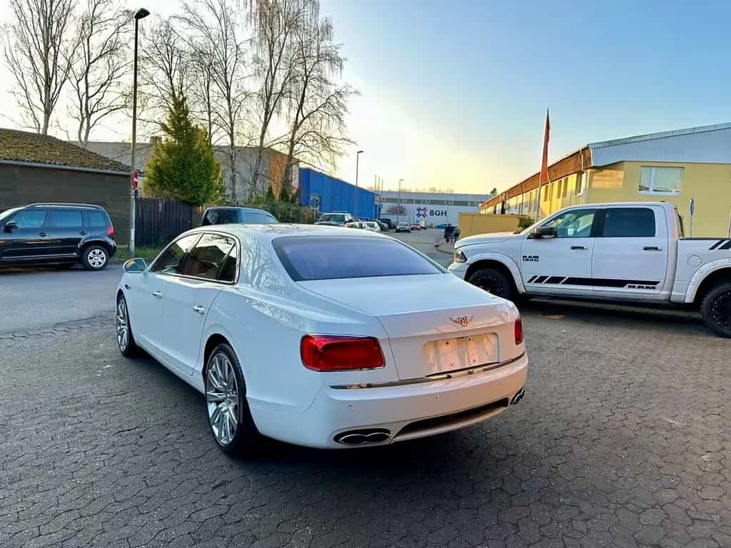Bentley Flying Spur *SERVICE NEU*VOLL*NAVI*LED*GARANTIE* 03/2019-photo-20