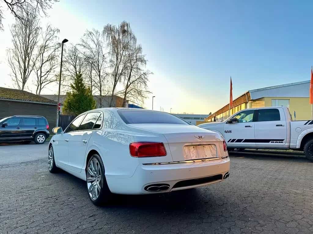 Bentley Flying Spur *SERVICE NEU*VOLL*NAVI*LED*GARANTIE* 03/2019-photo-21