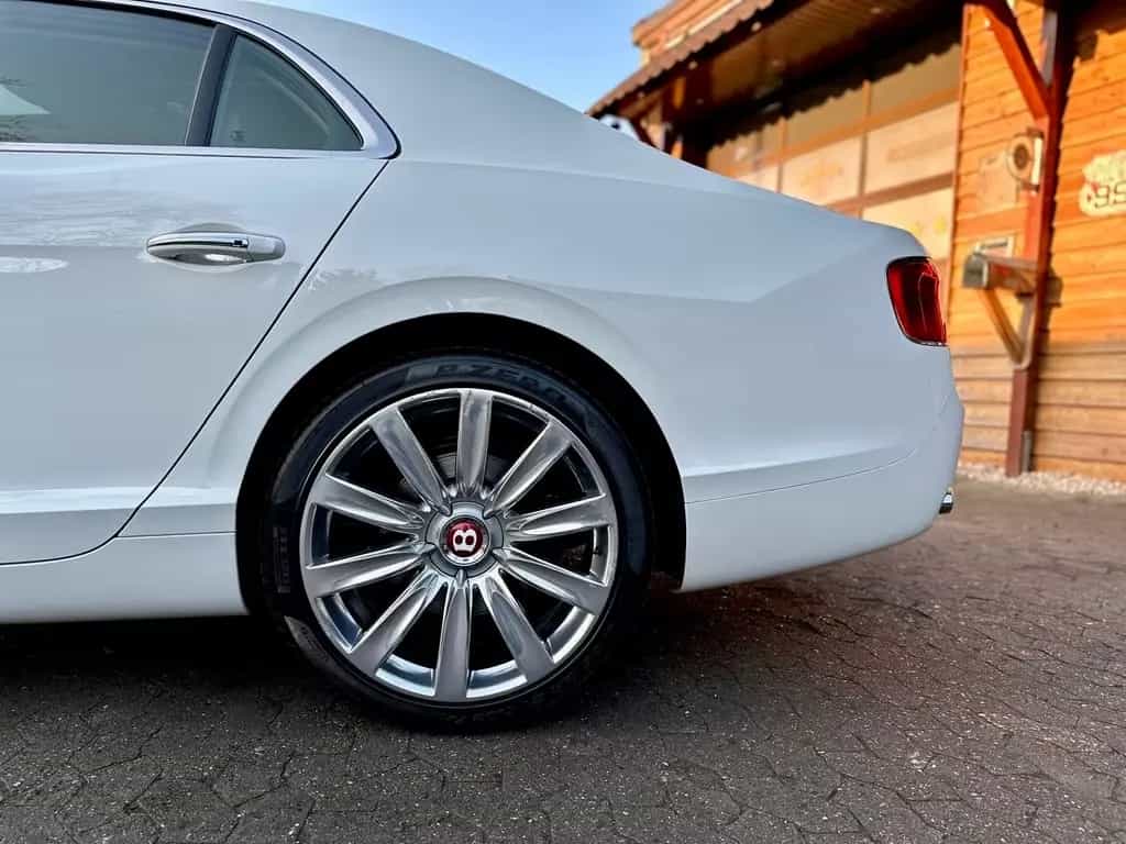 Bentley Flying Spur *SERVICE NEU*VOLL*NAVI*LED*GARANTIE* 03/2019-photo-25