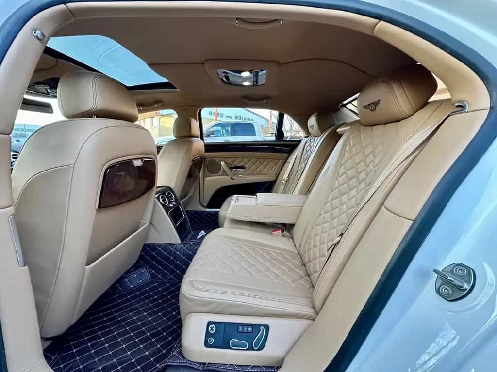 Bentley Flying Spur *SERVICE NEU*VOLL*NAVI*LED*GARANTIE* 03/2019-photo-32