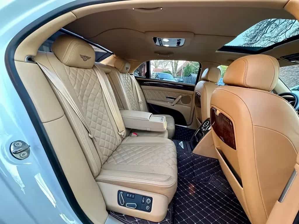 Bentley Flying Spur *SERVICE NEU*VOLL*NAVI*LED*GARANTIE* 03/2019-photo-34