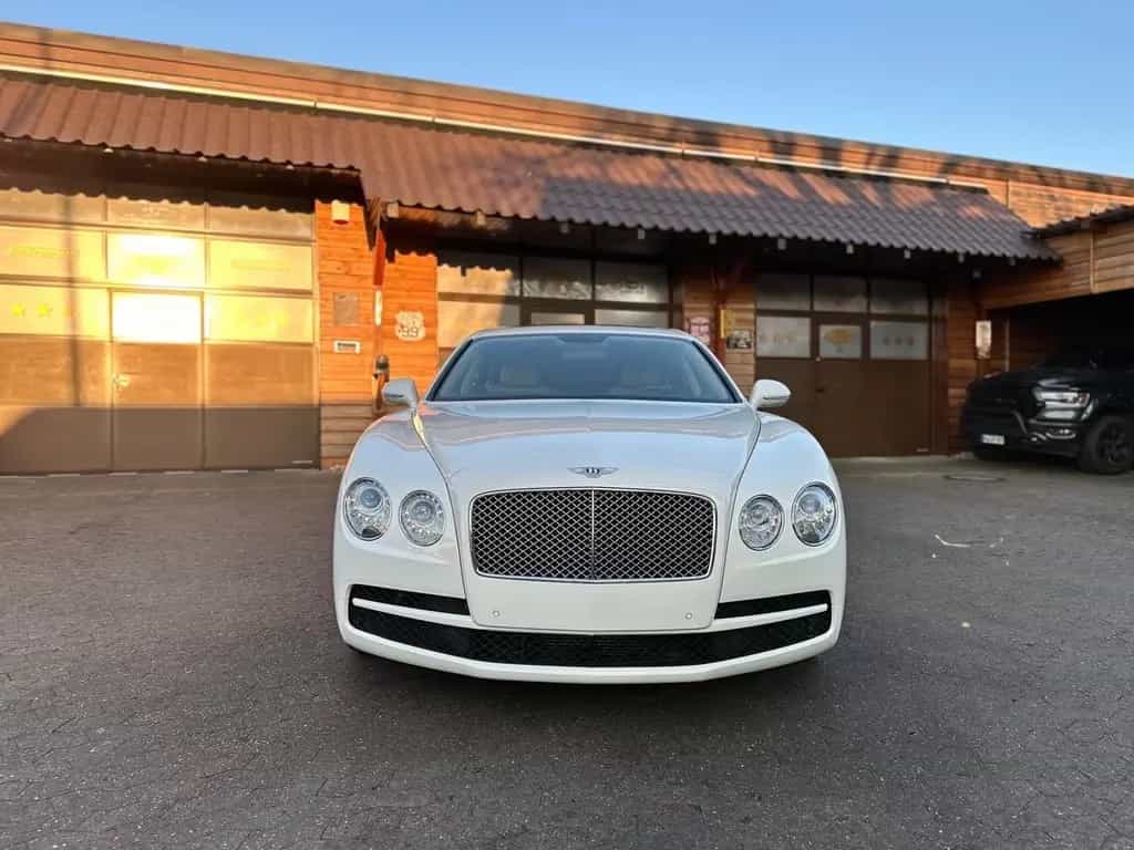 Bentley Flying Spur *SERVICE NEU*VOLL*NAVI*LED*GARANTIE* 03/2019-photo-5