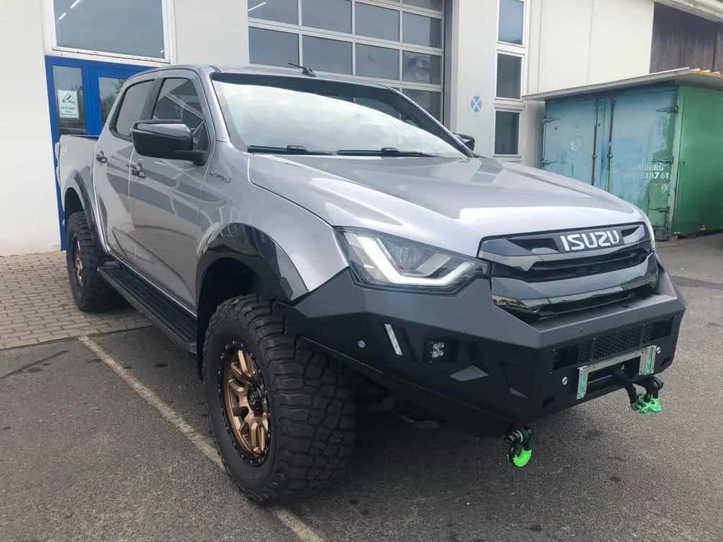 Isuzu D-Max Double Cab 4x4 V-Cross MT +Offroad+Winde+ 06/2025-photo-4