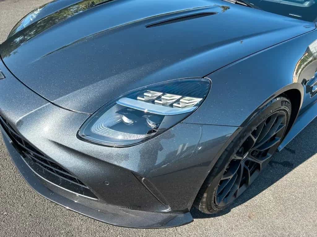 Aston Martin V8 Vantage Vantage V8 Vollausstattung Carbon 08/2024-photo-5