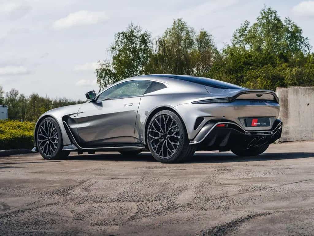Aston Martin Other Vantage V12 Coupé / 1 of 333 / Aluminite   Ch. R 07/2024-photo-13