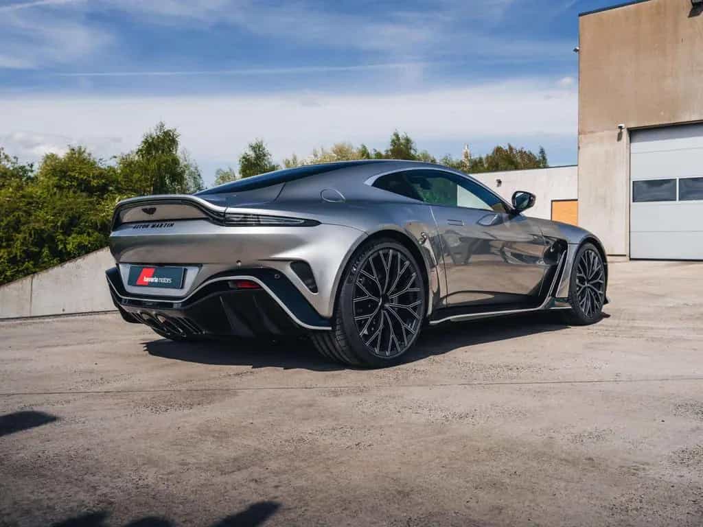 Aston Martin Other Vantage V12 Coupé / 1 of 333 / Aluminite   Ch. R 07/2024-photo-9