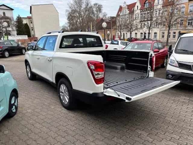 KGM Musso Grand 2.2D 4x4 CORE+AHK3.000kg+5J.GARANTIE 02/2026-photo-7