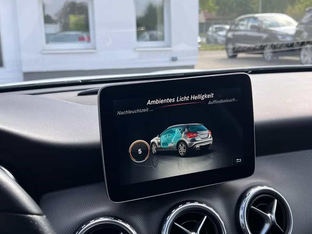 Mercedes-Benz GLA-Class 250 4Matic NIGHT-STANDHZ-NAVI-MEMORY-XENON 10/2016-photo-17