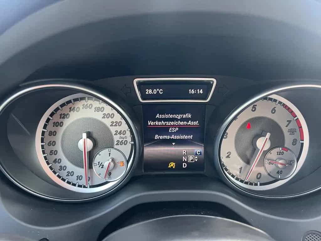 Mercedes-Benz GLA-Class 250 4Matic NIGHT-STANDHZ-NAVI-MEMORY-XENON 10/2016-photo-19