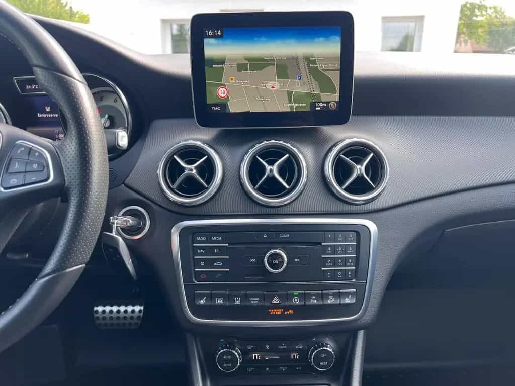 Mercedes-Benz GLA-Class 250 4Matic NIGHT-STANDHZ-NAVI-MEMORY-XENON 10/2016-photo-20