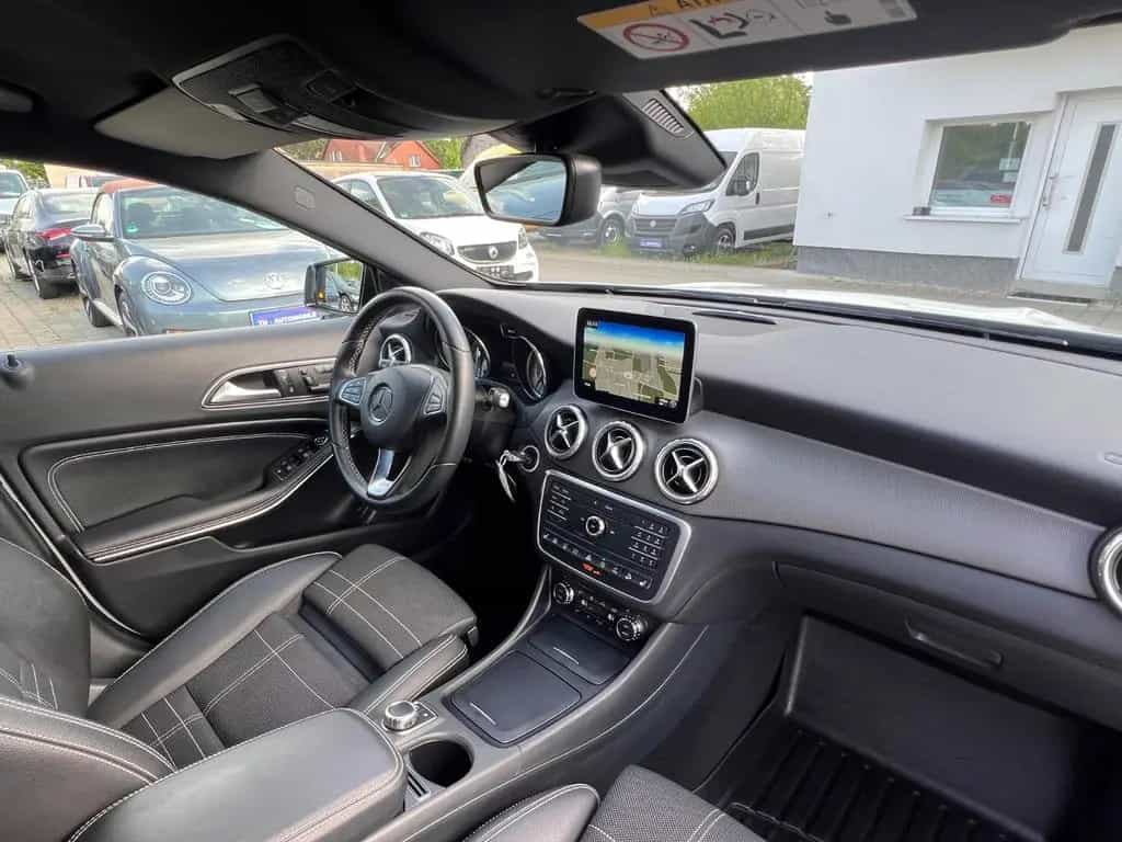 Mercedes-Benz GLA-Class 250 4Matic NIGHT-STANDHZ-NAVI-MEMORY-XENON 10/2016-photo-23